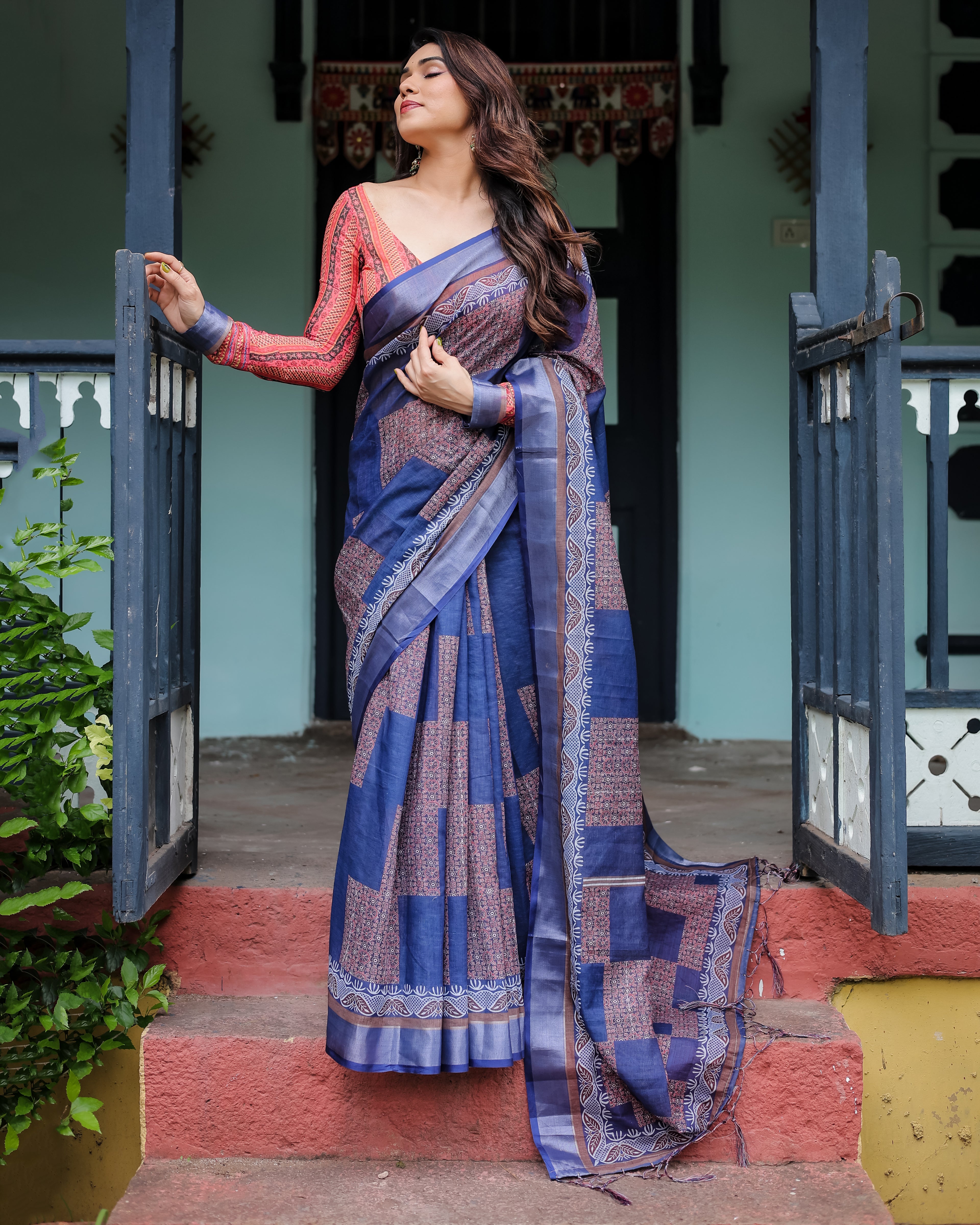 Deep Sapphire Blue Geometric Woven Linen Cotton Saree | GG-722