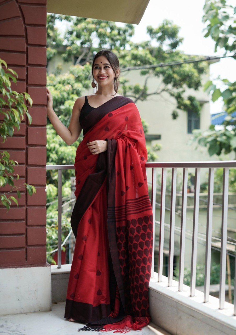 Pure Linen Cotton Digital Printed Saree with Handmade Zalar – PHPL 232